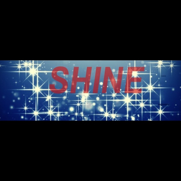 Meet your Posher, Rebecca. Confidence is here!! - Picture 6 of 7